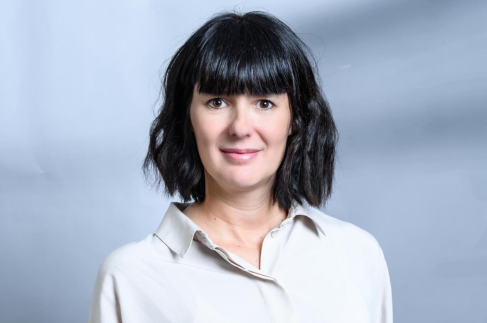 Patricia Ganahl,LL.B.