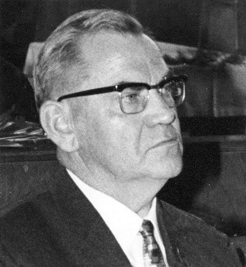 Direktor Hermann Nayer