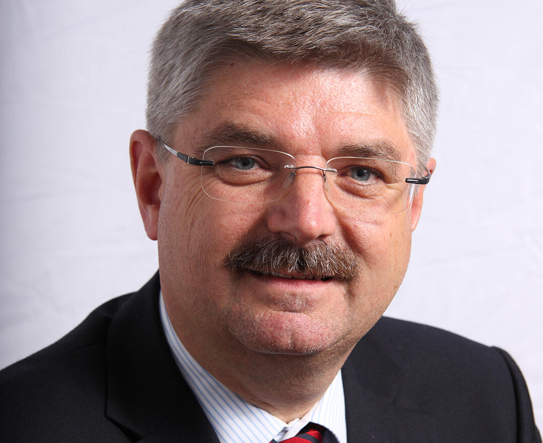 Lindner Hermann KR Mag.